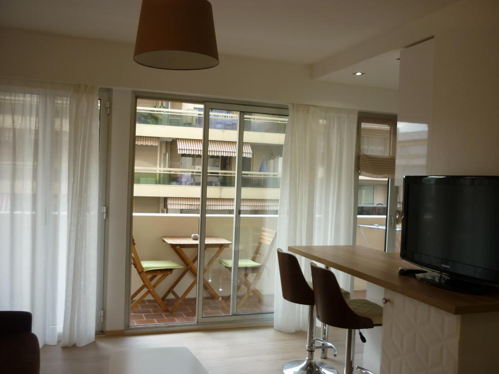 Le Crystal Apartment Antibes Exterior photo